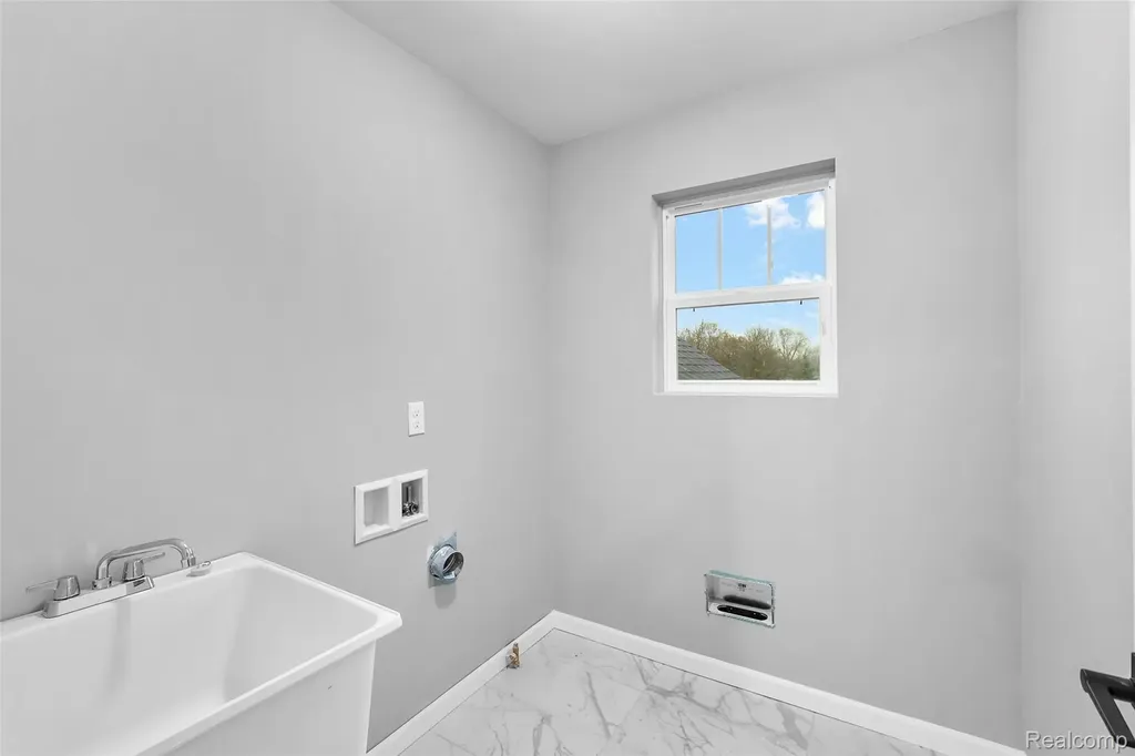 1154 Brendan Bay Drive Grand Blanc Charter Township MI 48439