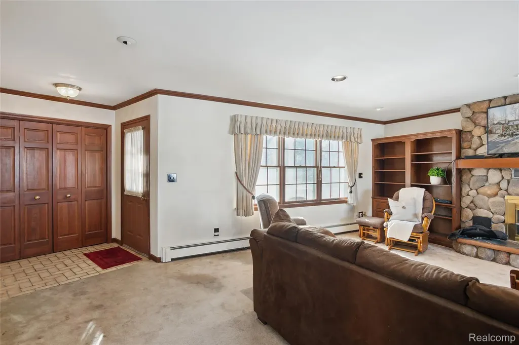 4300 W Bacon Road Hillsdale Township MI 49242