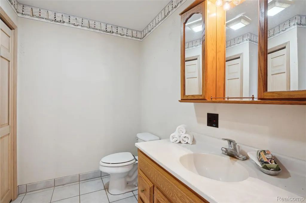 4300 W Bacon Road Hillsdale Township MI 49242
