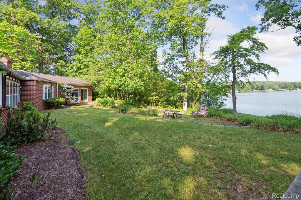 4300 W Bacon Road Hillsdale Township MI 49242