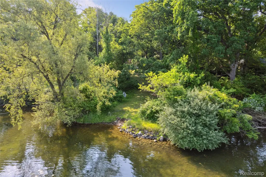 4300 W Bacon Road Hillsdale Township MI 49242