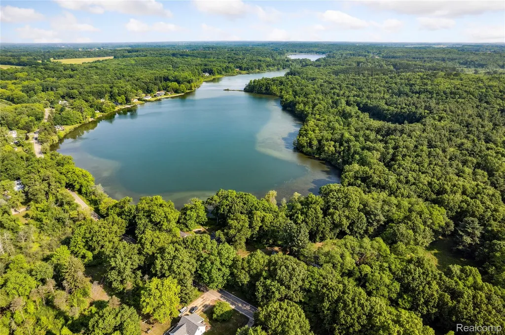4300 W Bacon Road Hillsdale Township MI 49242
