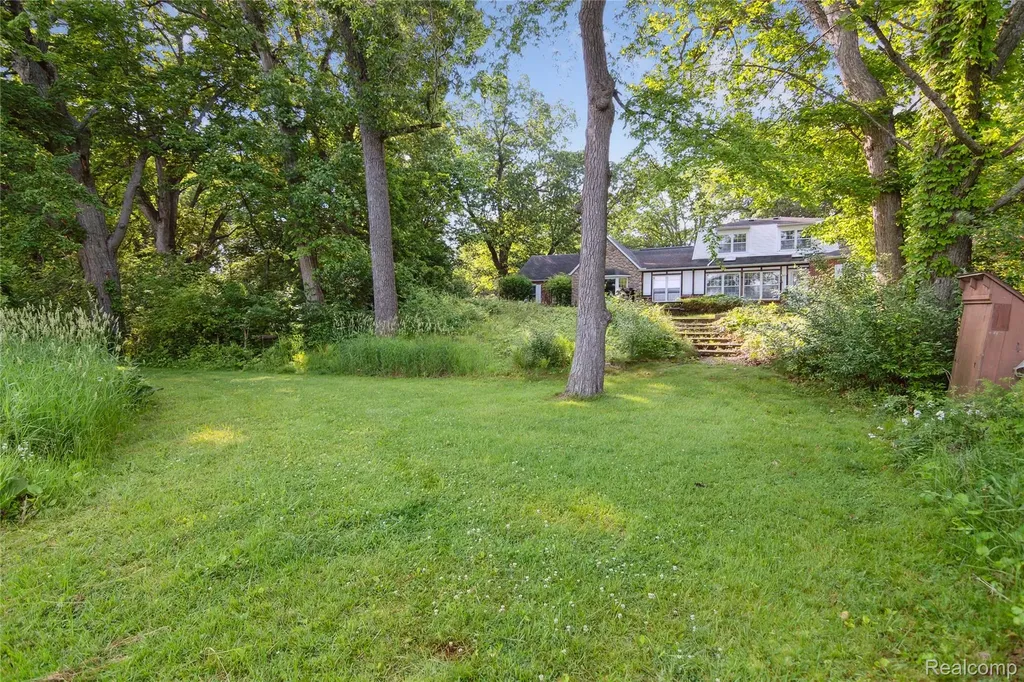 4300 W Bacon Road Hillsdale Township MI 49242