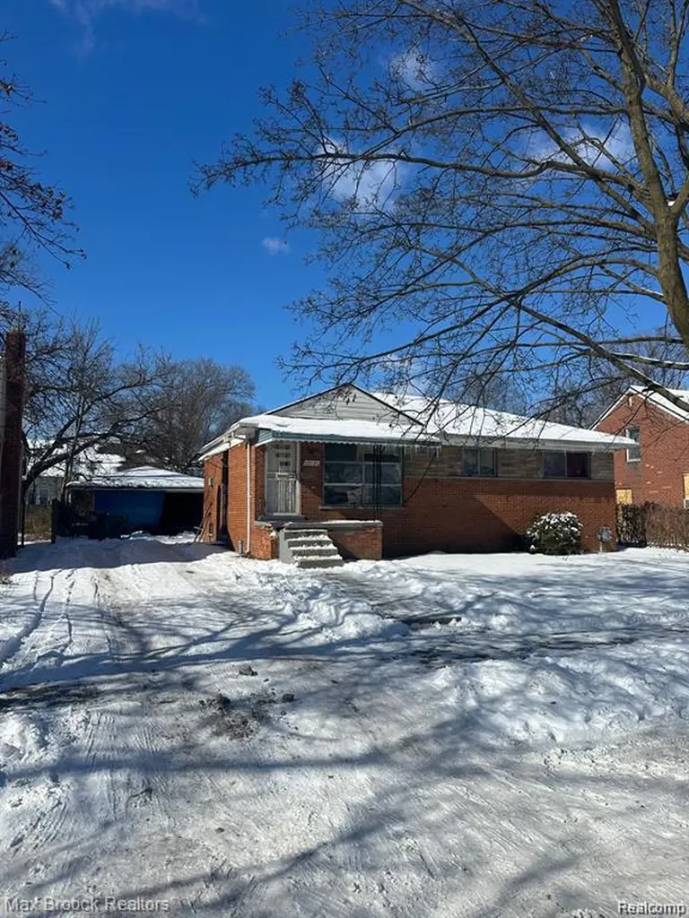 17871 Arlington Street Detroit City MI 48212