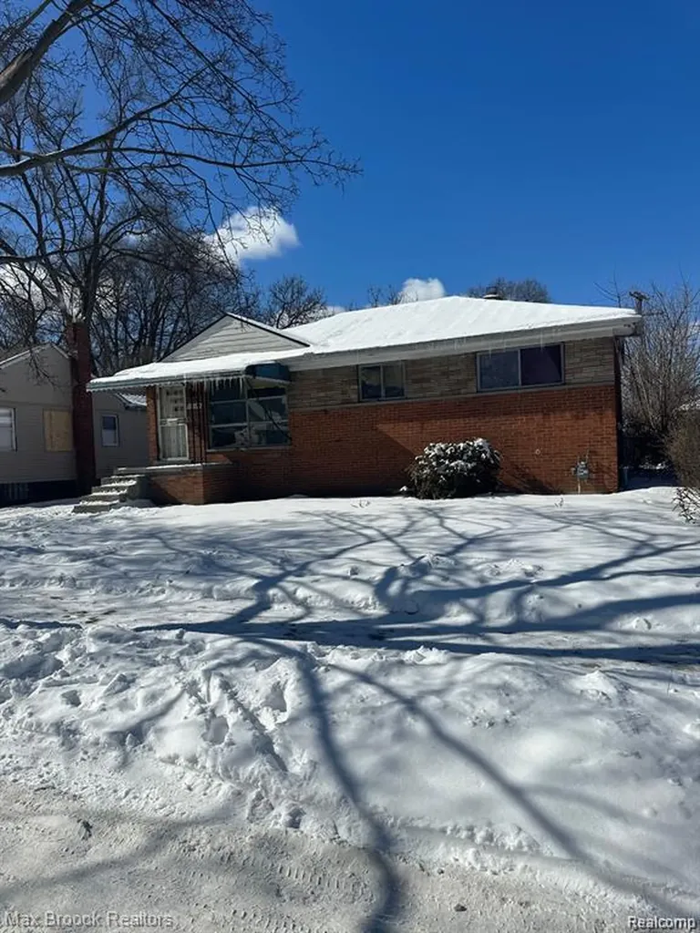 17871 Arlington Street Detroit City MI 48212