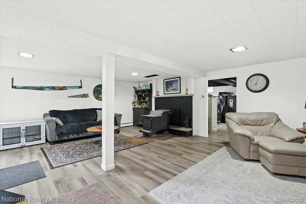 1785 Middle Road Highland Charter Township MI 48357