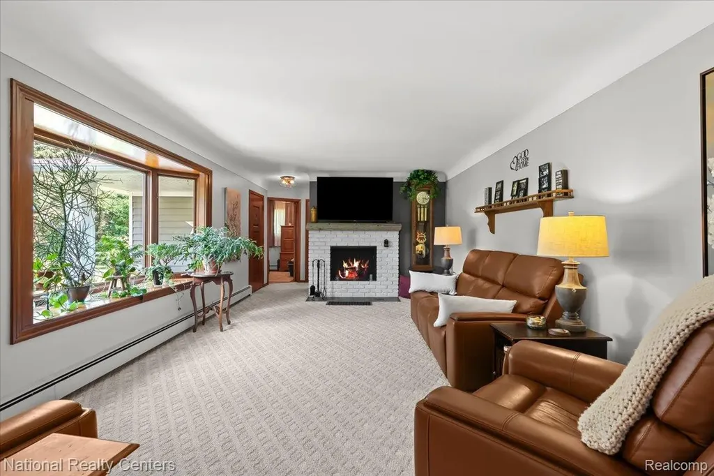 1785 Middle Road Highland Charter Township MI 48357