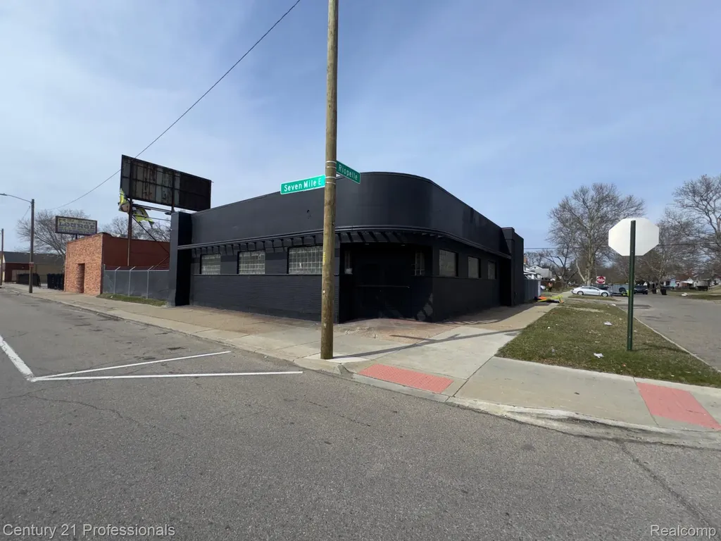 1641-1647 E 7 Mile Road Detroit City MI 48203