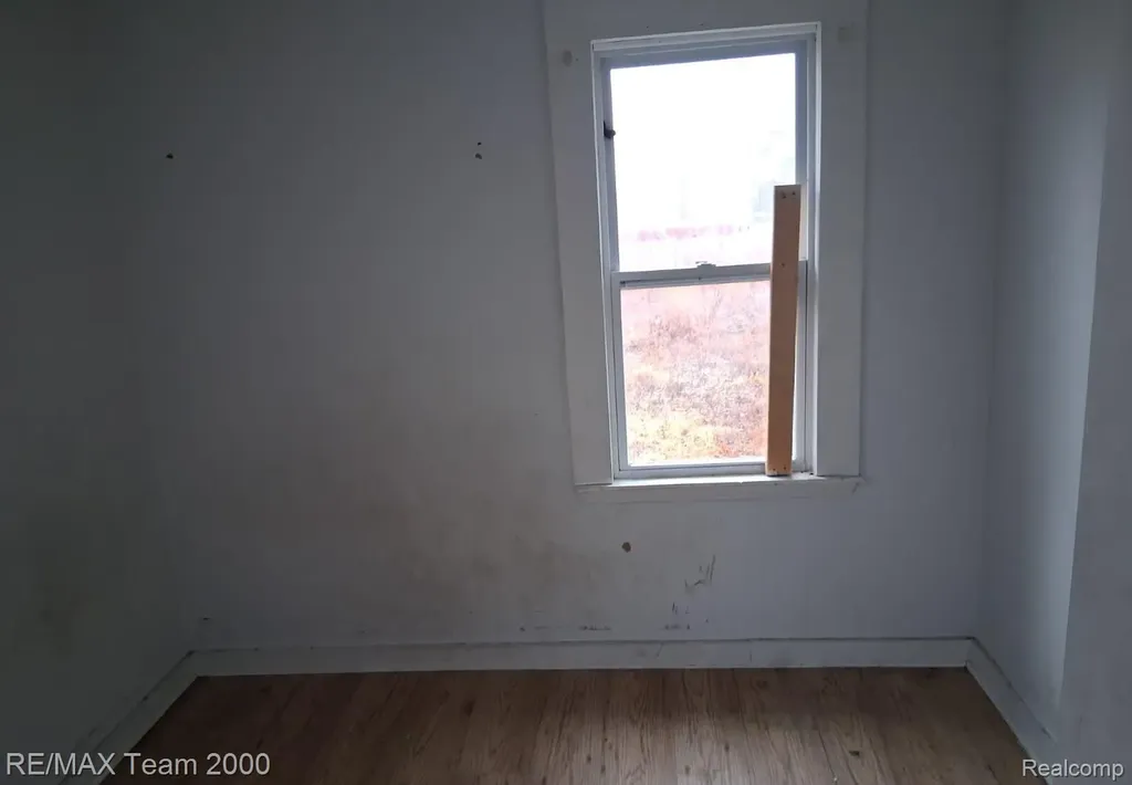 9925 Bishop Street Detroit City MI 48224