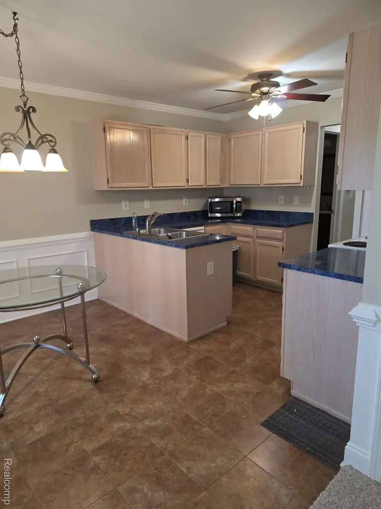 3118 Megan Drive Waterford Charter Township MI 48328