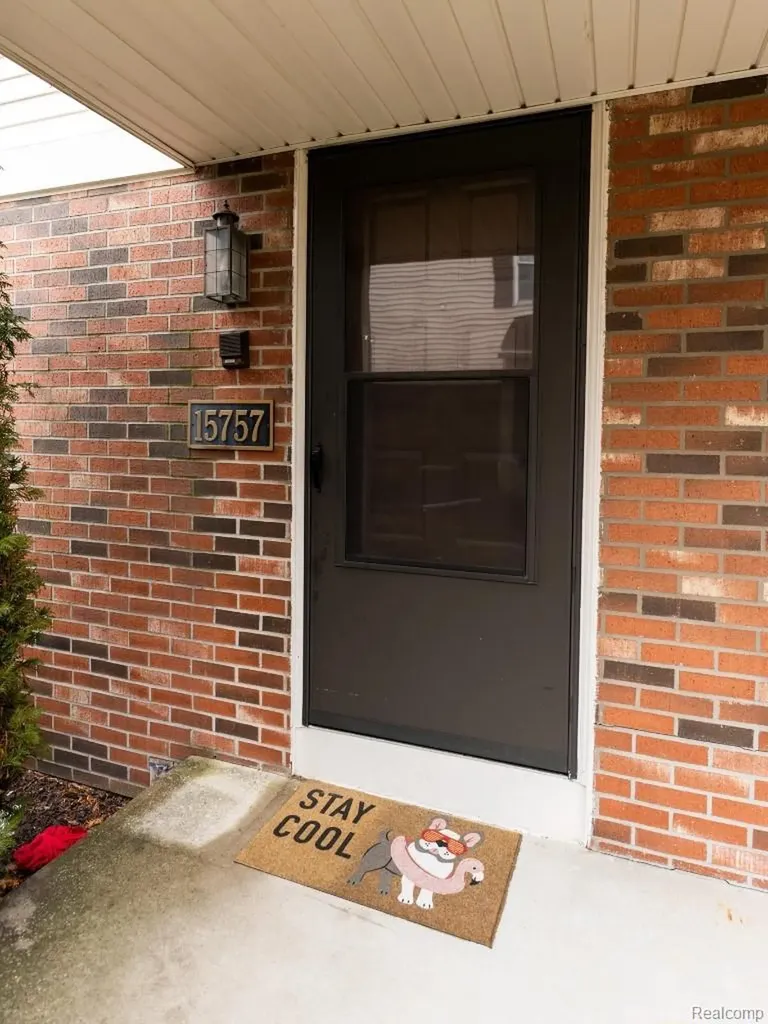 15757 N Franklin Drive Clinton Charter Township MI 48038