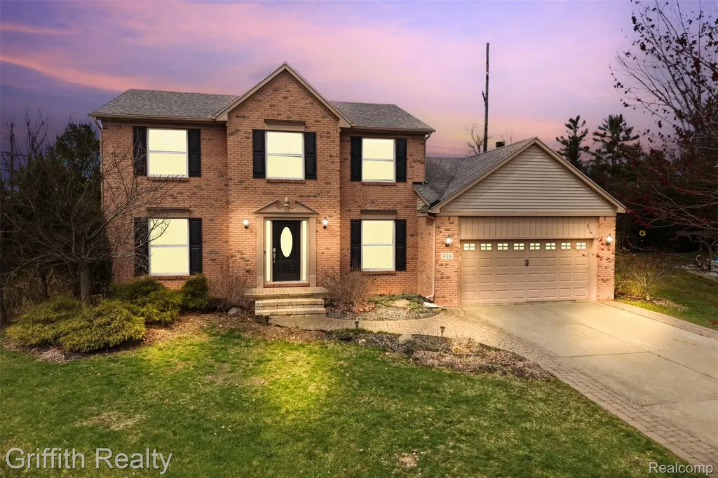 938 Meadowbrook Court Milford Village MI 48381