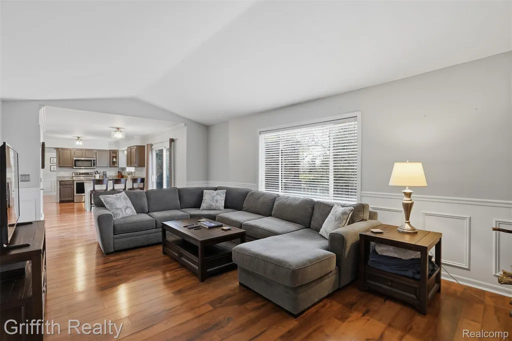 938 Meadowbrook Court Milford Village MI 48381