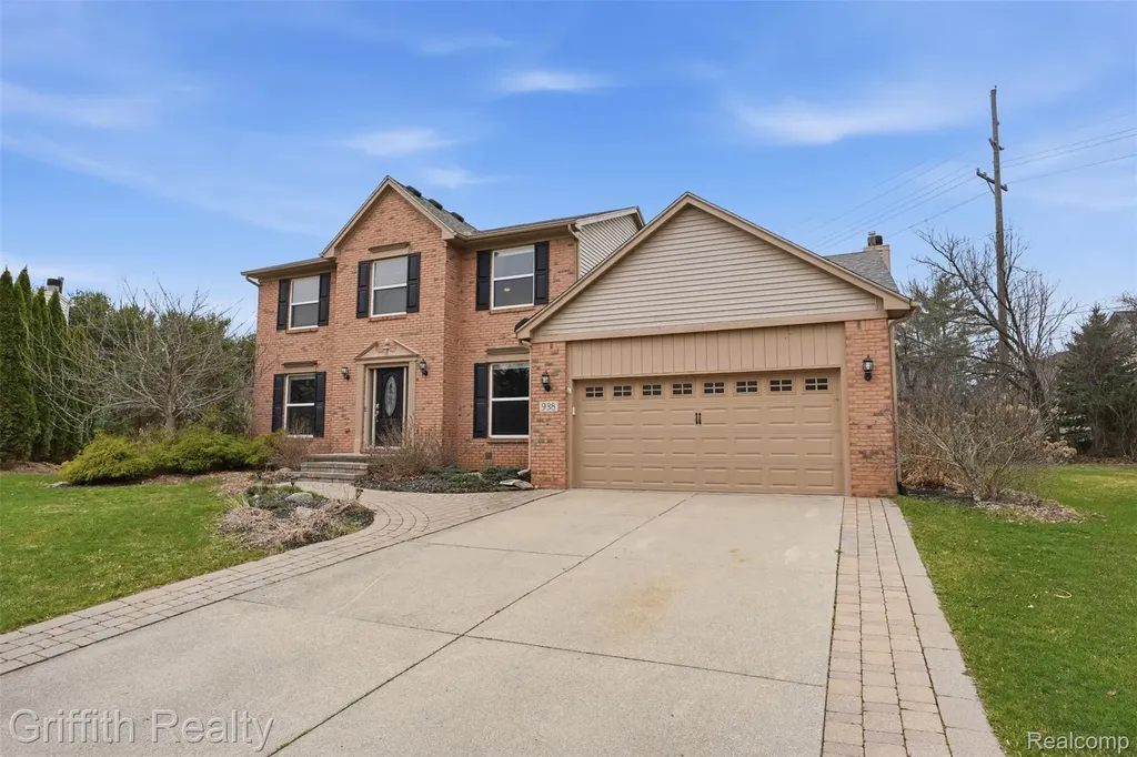 938 Meadowbrook Court Milford Village MI 48381