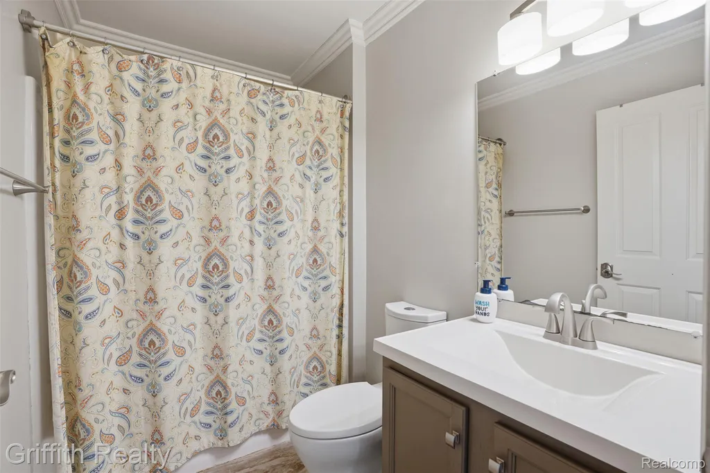 938 Meadowbrook Court Milford Village MI 48381