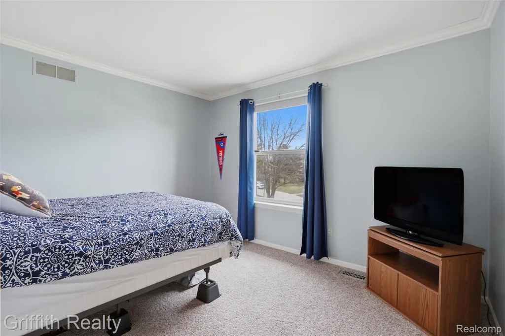 938 Meadowbrook Court Milford Village MI 48381