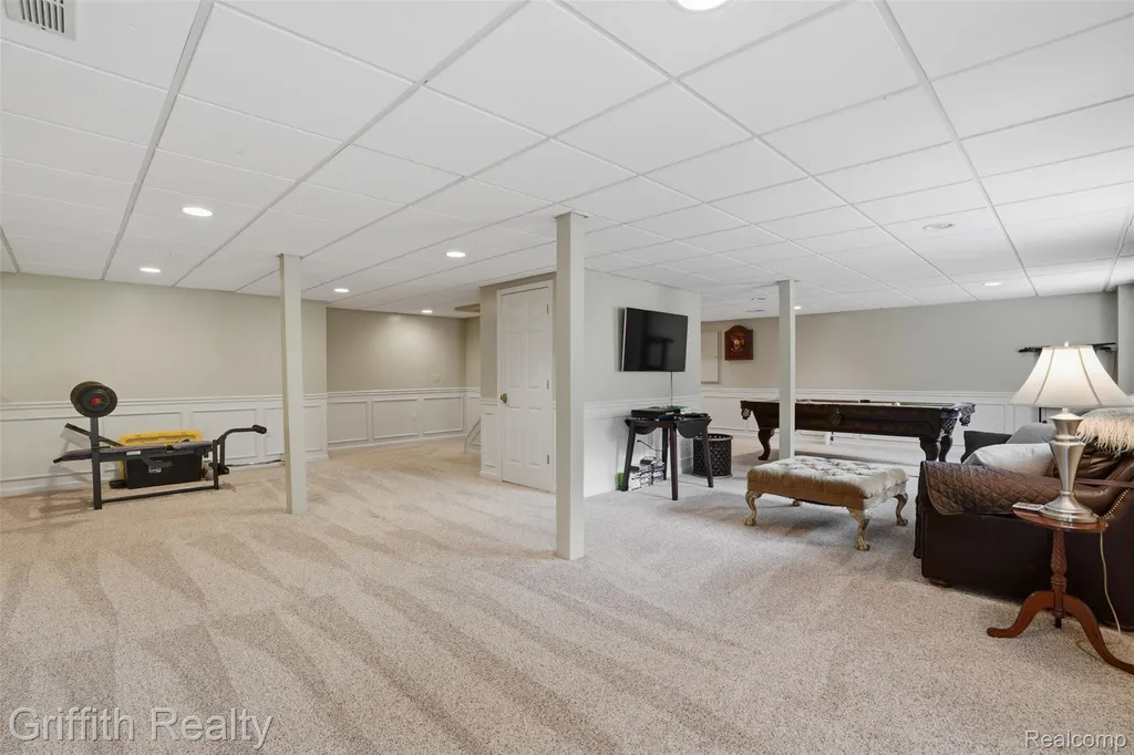 938 Meadowbrook Court Milford Village MI 48381