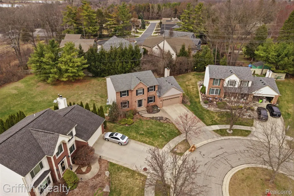 938 Meadowbrook Court Milford Village MI 48381