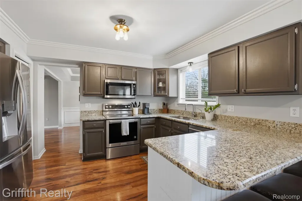 938 Meadowbrook Court Milford Village MI 48381