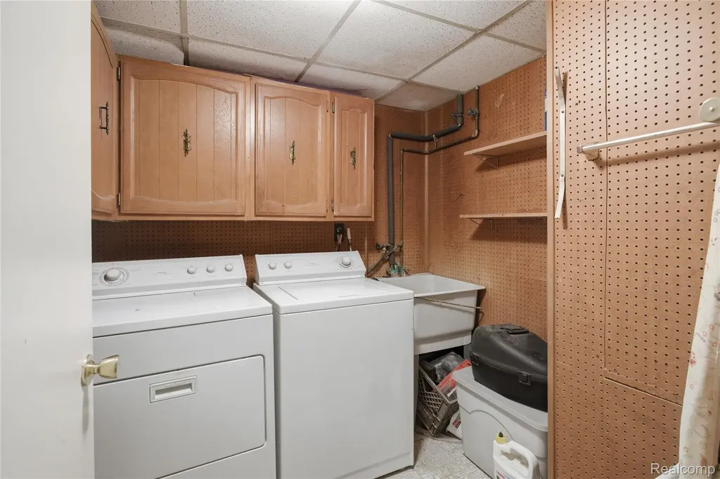 25126 Franklin Terrace Franklin Terrace South Lyon City MI 48178