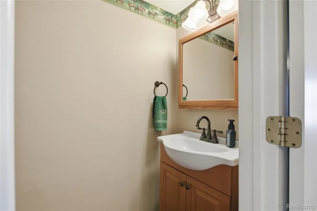 25126 Franklin Terrace Franklin Terrace South Lyon City MI 48178