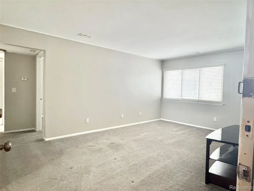 8211 Denwood Drive Sterling Heights City MI 48312
