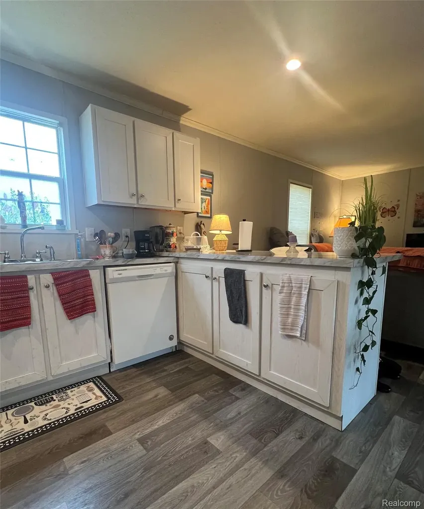 52930 Van Buren Court Chesterfield Township MI 48051