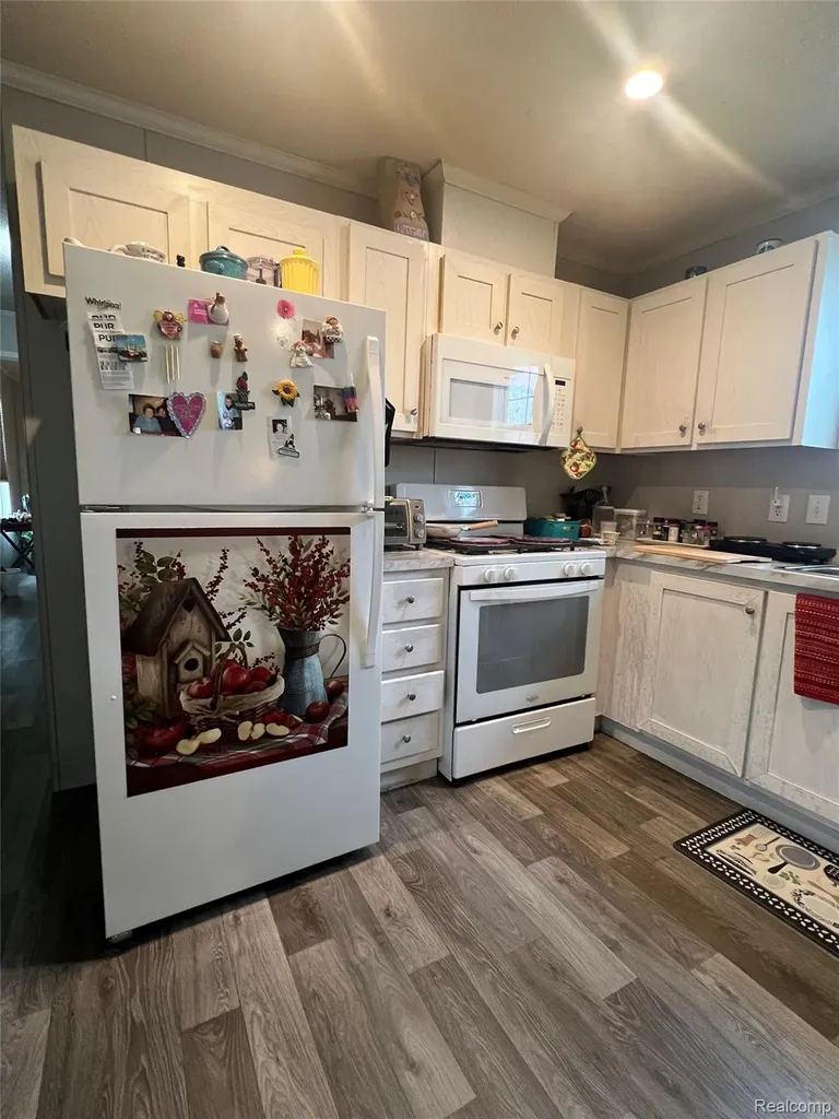 52930 Van Buren Court Chesterfield Township MI 48051