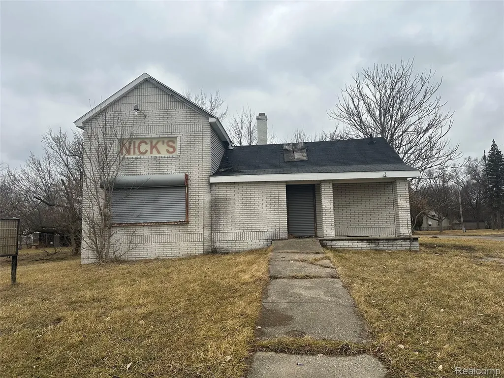 1102 W Pasadena Avenue Flint City MI 48504