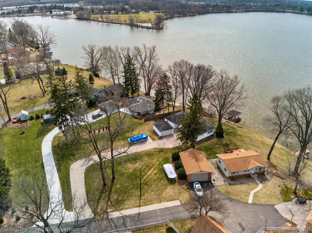 41529 S Interstate 94 Service Drive Van Buren Charter Township MI 48111