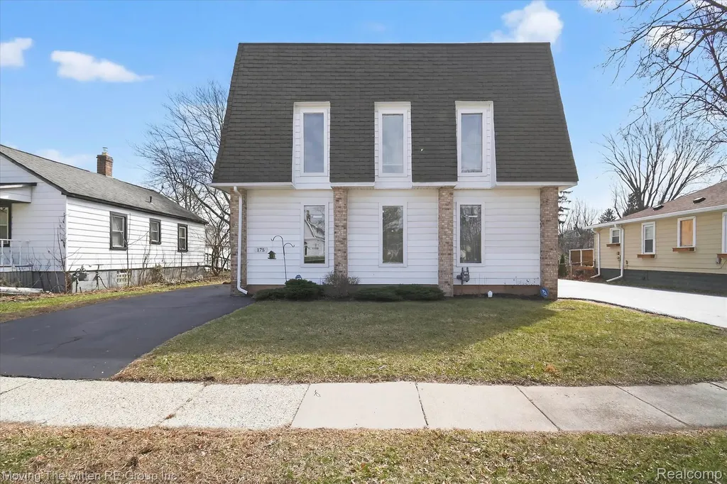 175 2nd Street Belleville City MI 48111