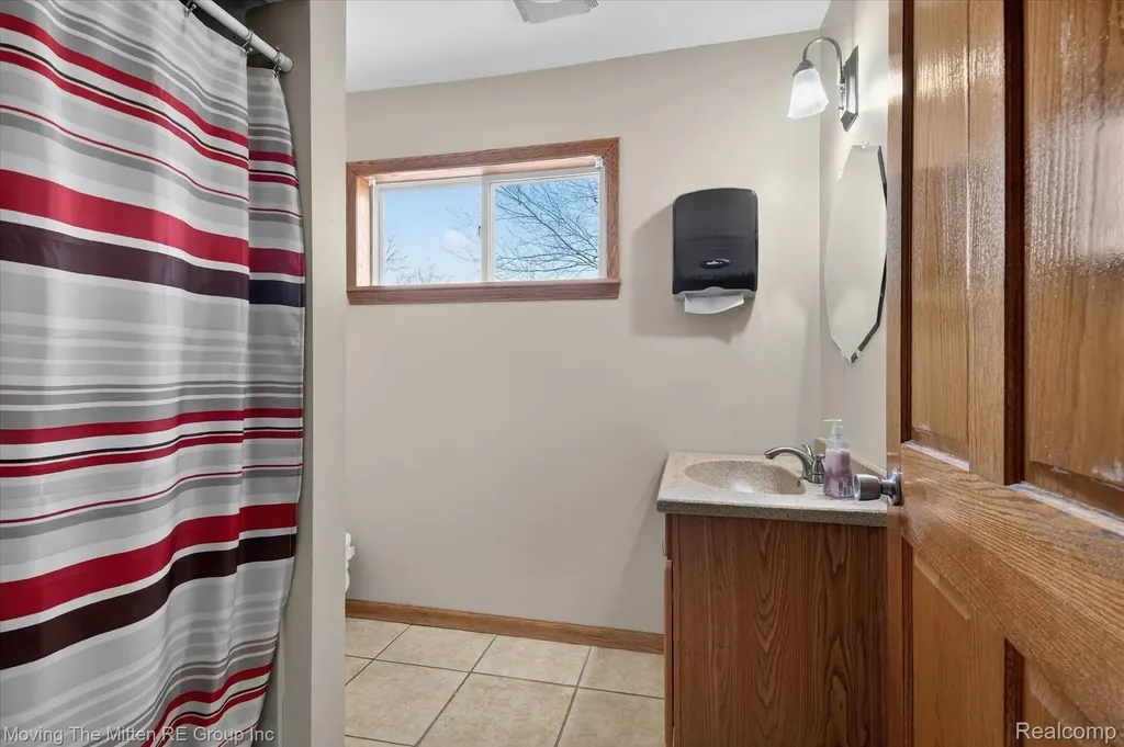 175 2nd Street Belleville City MI 48111