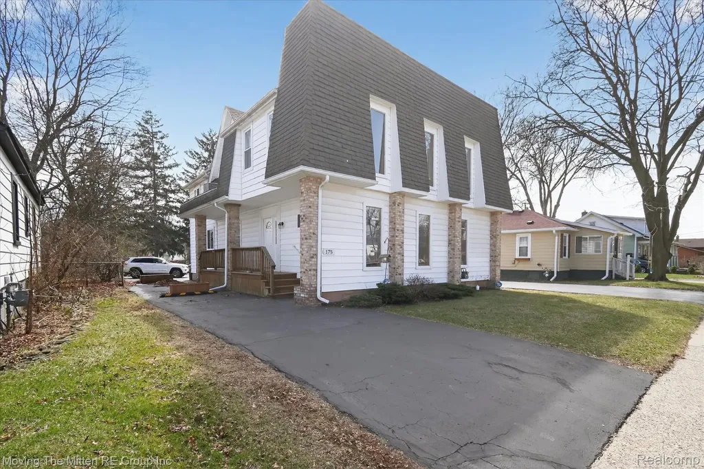 175 2nd Street Belleville City MI 48111
