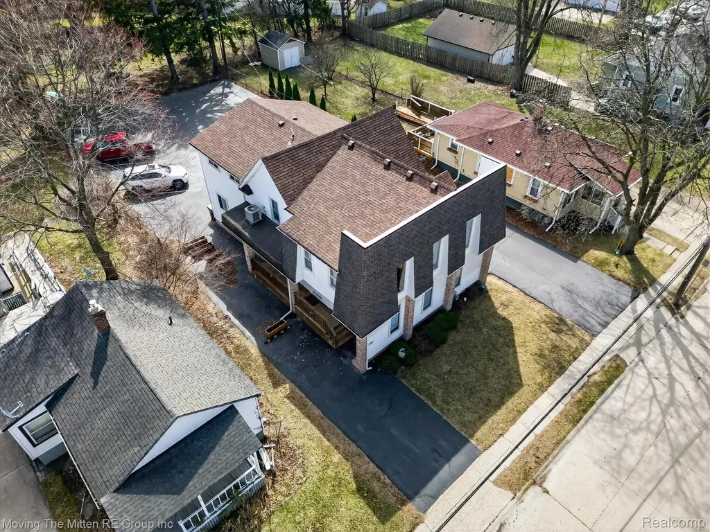 175 2nd Street Belleville City MI 48111