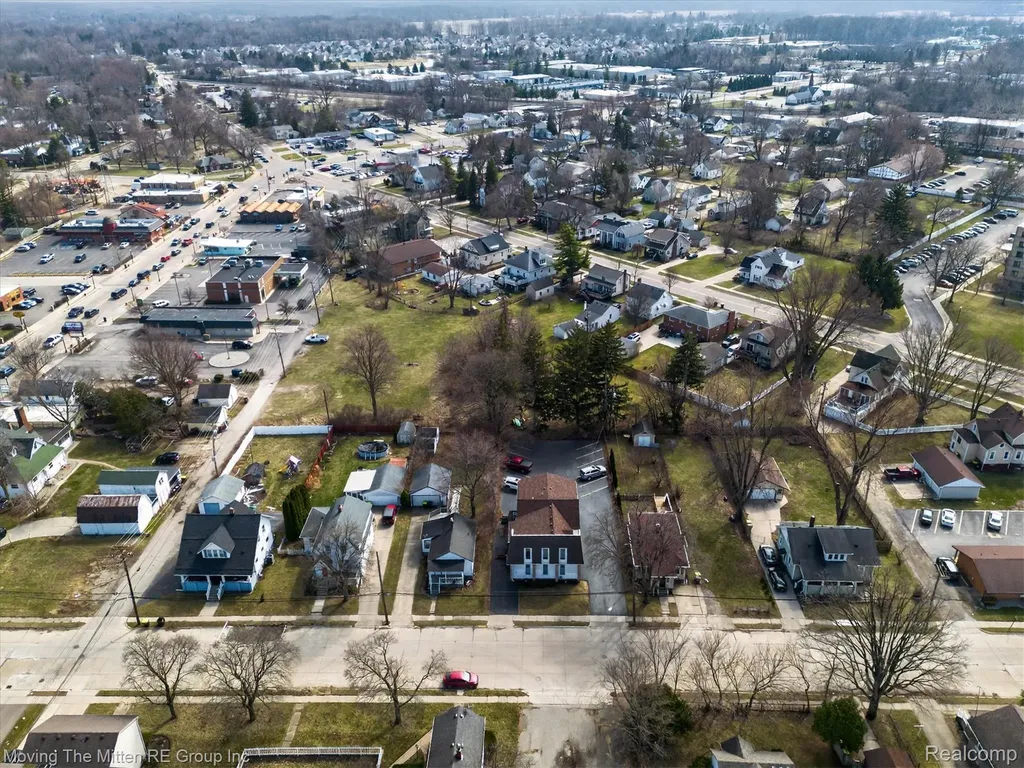 175 2nd Street Belleville City MI 48111