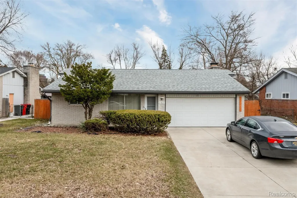 21821 Concord Street Southfield City MI 48076