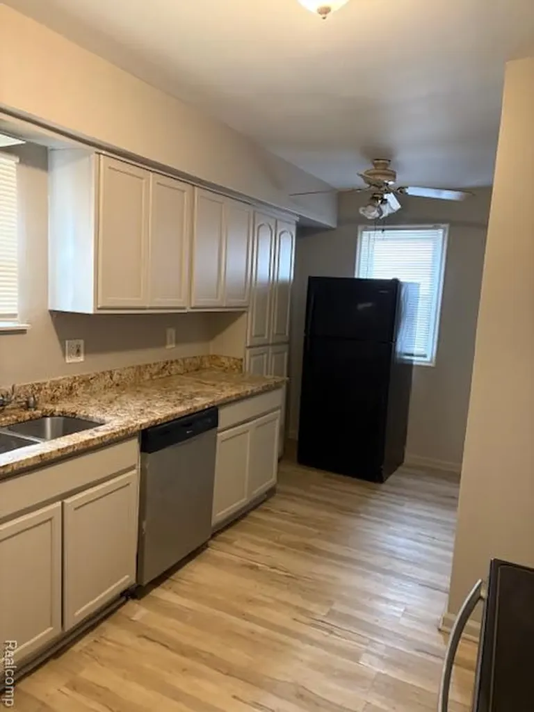 15853 Marlowe Street Detroit City MI 48227