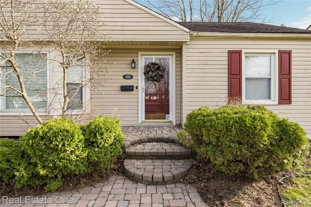 4313 Berkshire Road Royal Oak City MI 48073