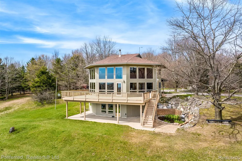 1693 Elm Road Crystal Lake Township MI 49635