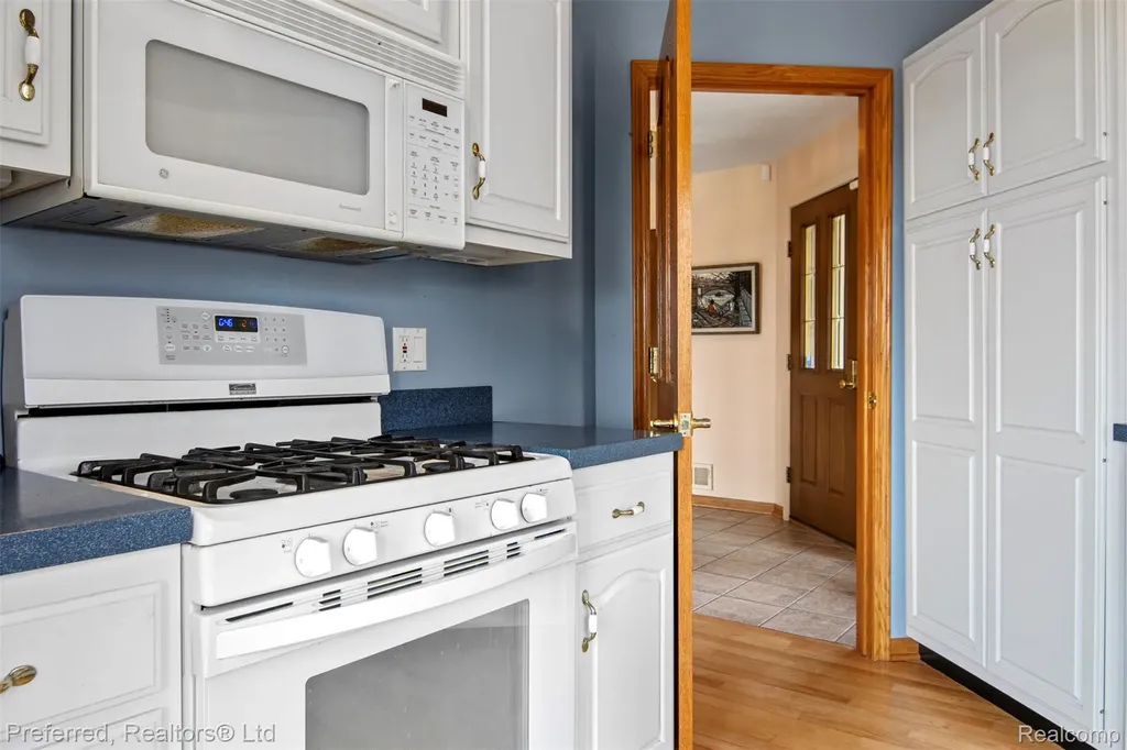 1693 Elm Road Crystal Lake Township MI 49635