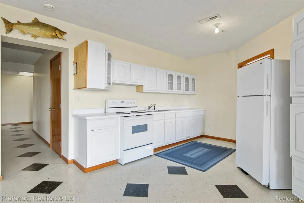1693 Elm Road Crystal Lake Township MI 49635