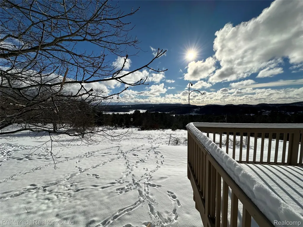 1693 Elm Road Crystal Lake Township MI 49635