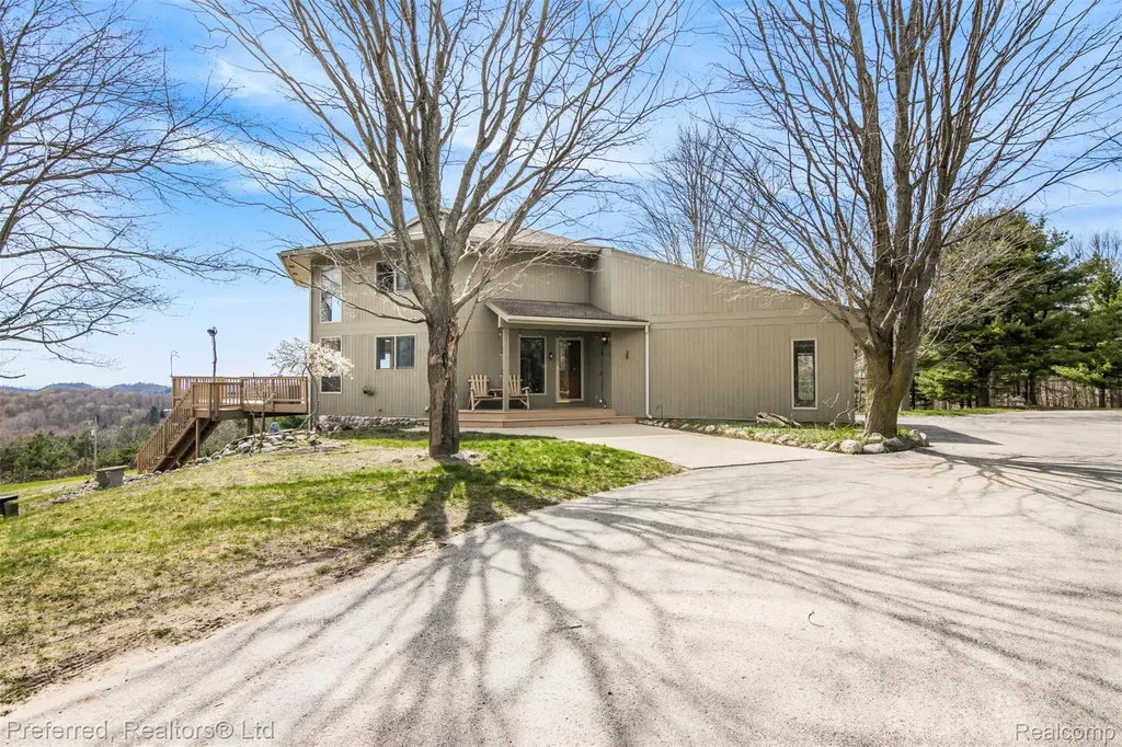 1693 Elm Road Crystal Lake Township MI 49635