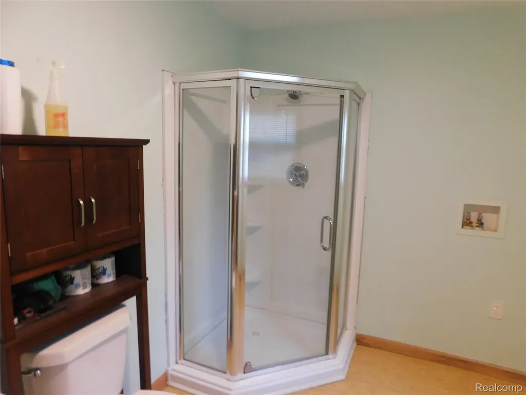 5284 Scotch Settlement Road Almont Township MI 48003