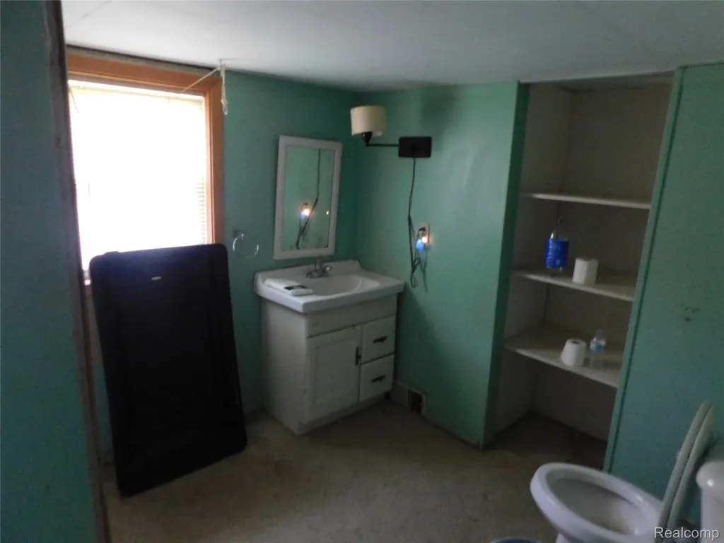 5284 Scotch Settlement Road Almont Township MI 48003