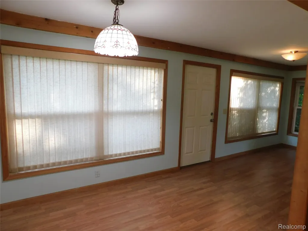 5284 Scotch Settlement Road Almont Township MI 48003