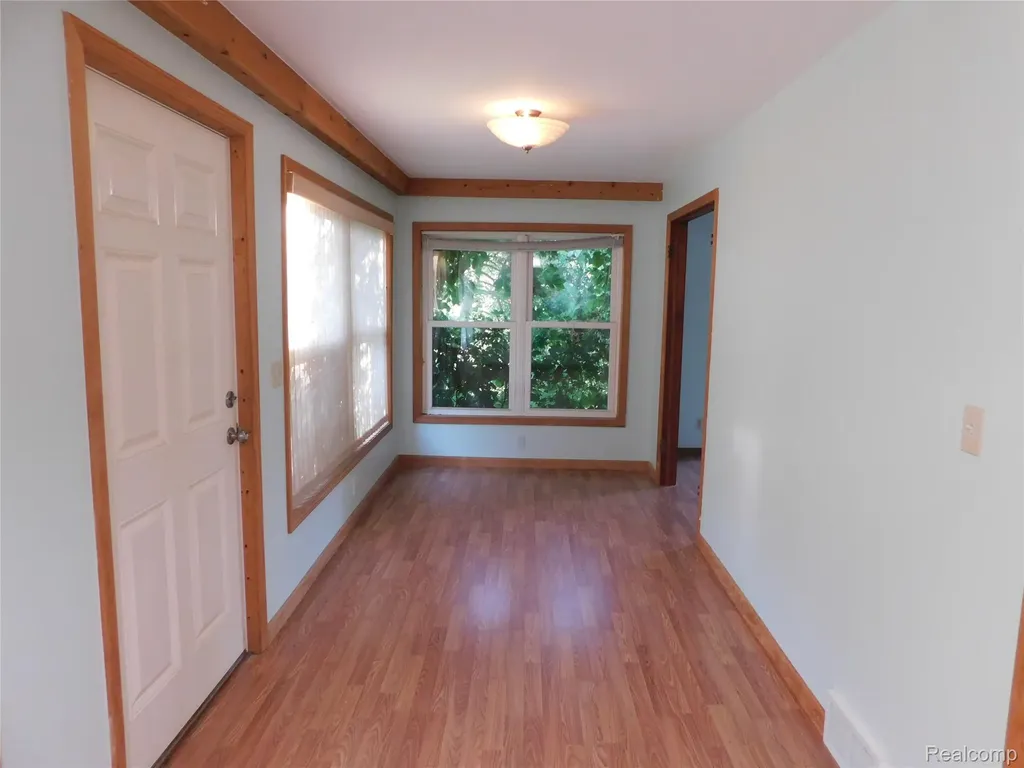 5284 Scotch Settlement Road Almont Township MI 48003
