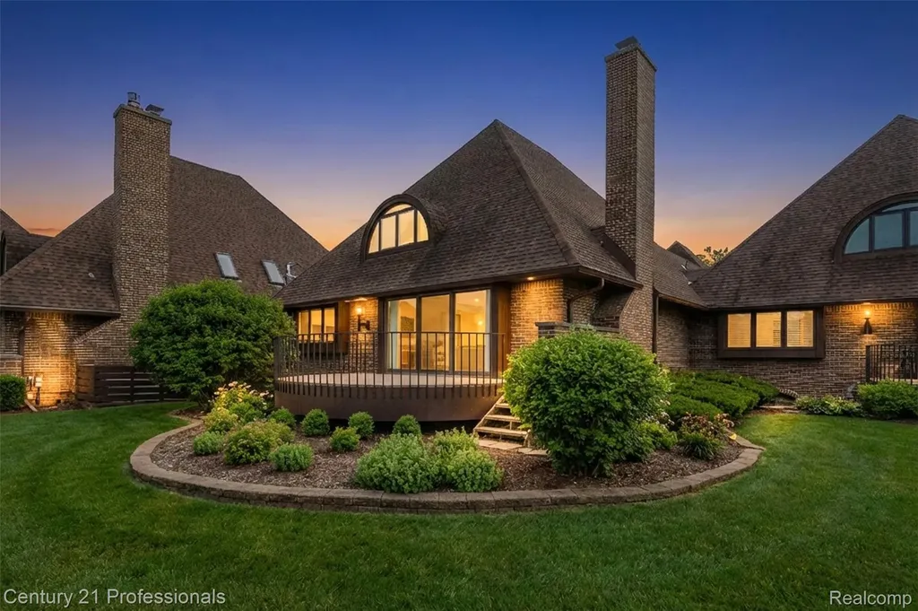 9095 S Saginaw Road Grand Blanc Charter Township MI 48439