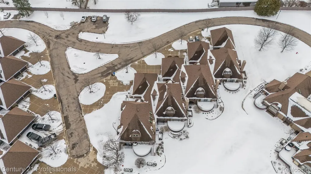 9095 S Saginaw Road Grand Blanc Charter Township MI 48439