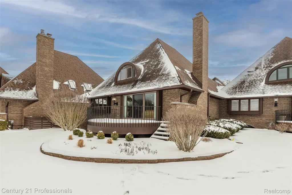 9095 S Saginaw Road Grand Blanc Charter Township MI 48439